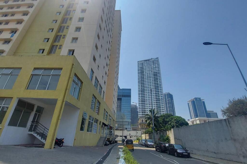 Jays Apartment - Colombo 02 At The Heart Of Convenience Εξωτερικό φωτογραφία