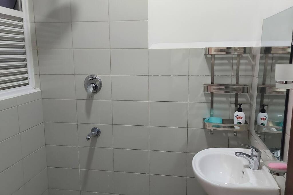 Jays Apartment - Colombo 02 At The Heart Of Convenience Εξωτερικό φωτογραφία