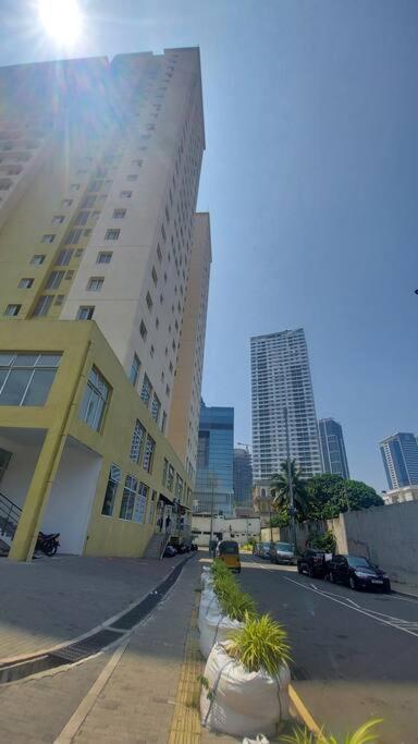 Jays Apartment - Colombo 02 At The Heart Of Convenience Εξωτερικό φωτογραφία